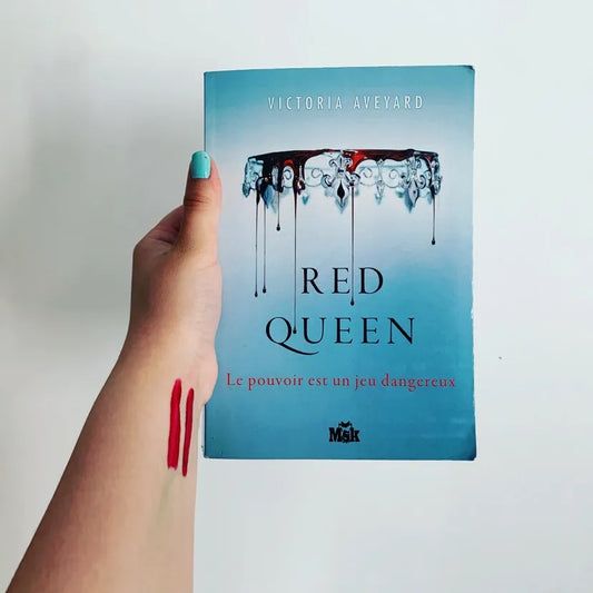 Red Queen – Victoria Aveyard